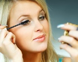 3 Cara Alami untuk Mempercantik Bulu Mata