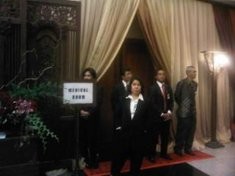 Tak Ada Buku Tamu & Tempat Angpaw di Resepsi Pernikahan Ibas-Aliya