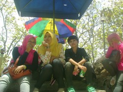 traveling in pantai n pegunungan n gua