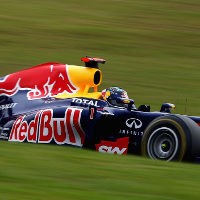 Rebut Pole ke-15, Vettel Bikin Rekor