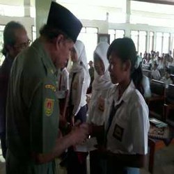 Pemerintah Beri Tabungan Pendidikan Kepada 145 Anak Korban Merapi