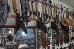 Akhirnya Bisa Beli Oleh-oleh