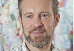 Terapis Seks yang Menerapi Pasiennya dengan Penuh Sensual