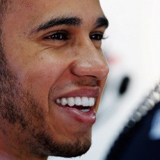 Hamilton Siap Perpanjang Kontrak