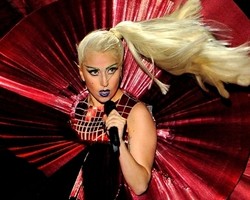 Lady Gaga: Orgasme & Bayam Bagus Untuk Kulit