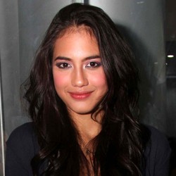 Tak Syuting Film, Pevita Pearce Bisnis Aksesori