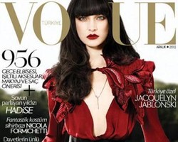 Jadi Sampul Vogue, Payudara Model Cantik Hilang