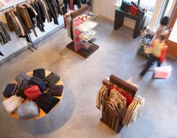 Jangan Sampai Demi Tas Branded, Suami Jadi Bandit