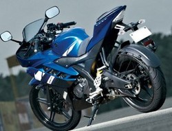 Ini Alasan Yamaha Tak Masukan R15 ke Indonesia