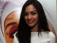 Revalina S Temat Tampil Natural