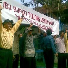 Dirut PDAM Kabupaten Kediri Dituntut Lengser