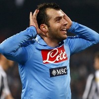 Pandev Ingin Bertahan di Napoli