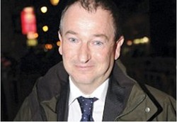 Dokter Terkenal di London Simpan Gambar Porno Pasien & Perawat