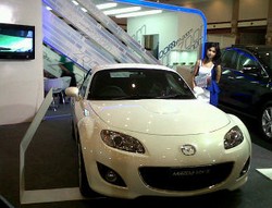 BAE 2011 Ajang Pesta Otomotif di Jabar