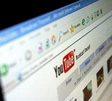 YouTube Rombak Tampilan Situsnya