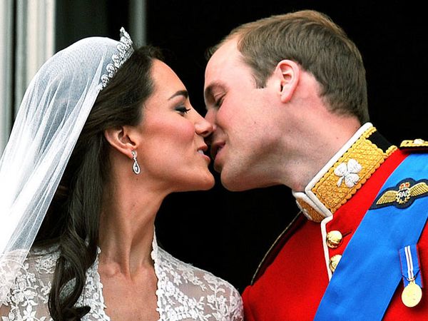 10 Pernikahan Terheboh Selebriti Dunia 2011