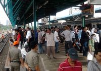 Uji Coba Jalur Melingkar Kacau