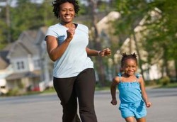 Trik Mengajak si Kecil Berolahraga