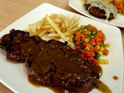 Salisbury Steak dari Kelapa Gading