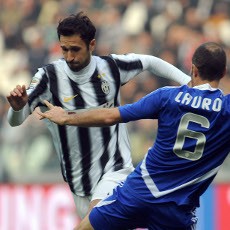 Tundukkan Cesena, Juve Puncaki Klasemen Lagi