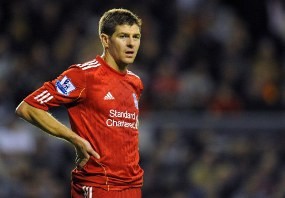 Dalglish: Kondisi Gerrard Terus Membaik