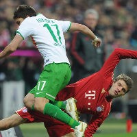 Dortmund Imbang, Bayern Kembali ke Puncak