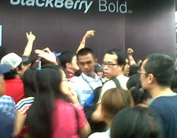  Pasca Ricuh BlackBerry Murah, Kapolsek Kebayoran Baru Mulyana Dilantik