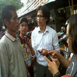 Keluarga Tunggu Jenazah Ridwan Napitupulu di Bandara Polonia Medan