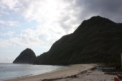 Berasa Punya Pantai Sendiri Di Maluk