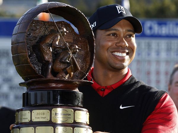 Tiger Woods Akhiri Puasa Gelar