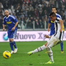Puji Juve, Cesena Juga Pertanyakan Kartu Merah & Penalti