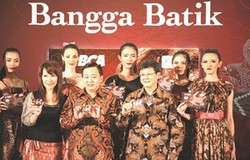 BCA Meluncurkan BCA Card Platinum Berdesain Batik