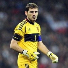 Casillas Waspadai Irlandia