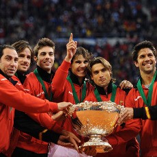 Kemenangan Sarat Emosi Akhiri Tahun Berat Nadal