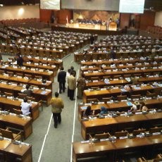 Duh! Paripurna Belum Selesai, Banyak Anggota DPR Keluar Ruang Sidang