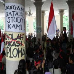 Mahasiswa Diploma UGM Tak Bisa Alih Jalur