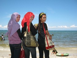 liburan ke panta nambo 