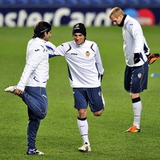 Kelelawar Hitam Fokus ke Diri Sendiri