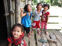 Cerita Manis dari Rumah Betang