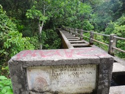 Air Terjun Sindang Gila dan Air Terjun Tiu Kelep