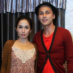 Andhika Pratama dan Ussy Sulistiawaty Bulan Madu ke Eropa