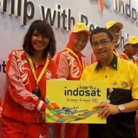 235 Atlet Emas Dapat BlackBerry Bellagio Gratis