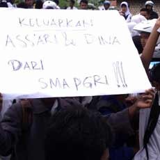 Kepala Sekolah Dikabarkan Selingkuhi Guru, Siswa Unjuk Rasa