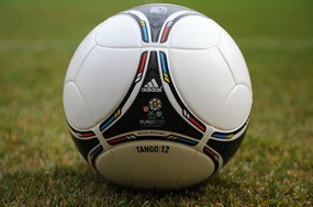 Tango 12, Bola Resmi Piala Eropa 2012