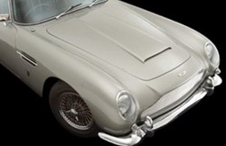 Mobil Gitaris The Beatles Diburu Kolektor