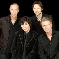 Satu Lagu Mr Big Langsung Menghipnotis Arek-arek Suroboyo