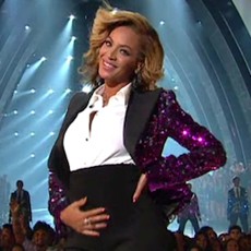 Kematian Steve Jobs Kalah Populer dari Bayi Beyonce