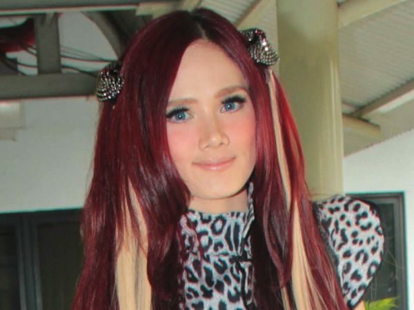 Rambut Aneh Mulan Jameela