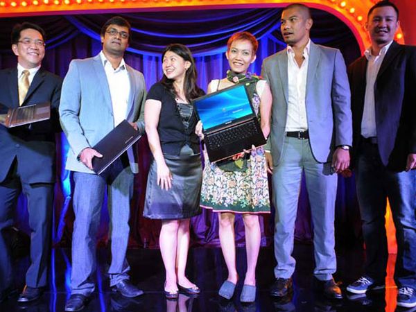 Lenovo Luncurkan Laptop Super Tipis