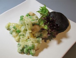 Green Peas and Shrimp Tempura with Curry Salt